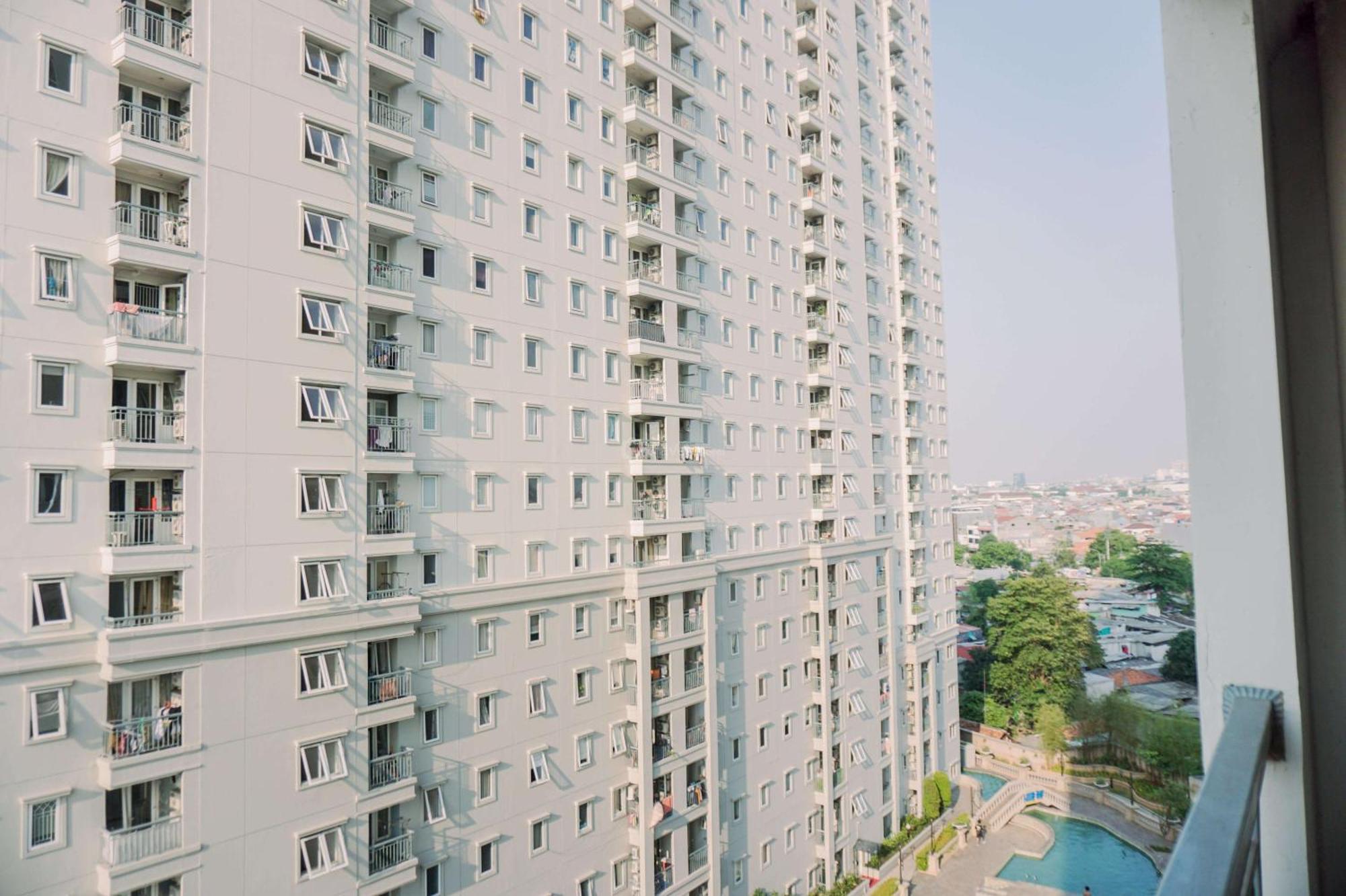Comfortable And Modern 2br At Grand Palace Kemayoran By Travelio * Jakarta