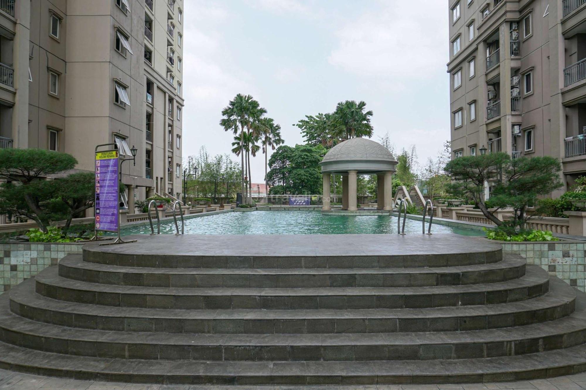 Comfortable And Modern 2br At Grand Palace Kemayoran By Travelio * Jakarta